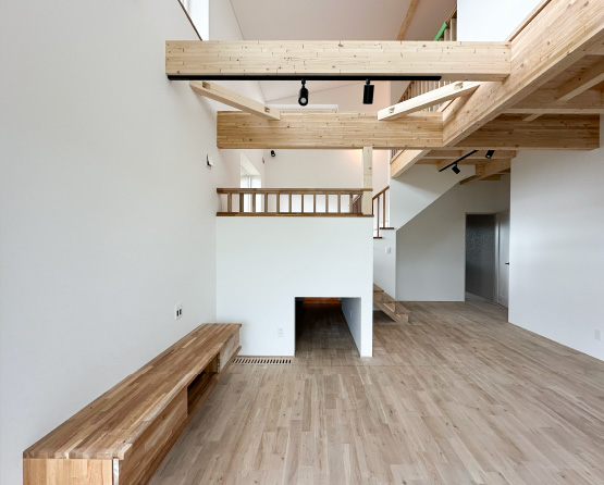 Atrium ＆ Wood beam